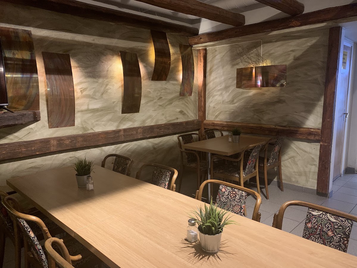 Ninos Pizzeria Photos 2